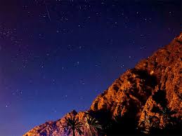 Today i drew meteor shower ( falling star / shooting star ) in the night sky scenery with oil pastel step by step for beginners.meteor shower. Why Sunday S Meteor Showers Were Extra Special For Uae Viewers Special Reports Gulf News