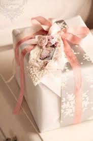 Pin Von Tanja Dil Auf Cute Geschenke Verpacken Geschenke Einpacken Und Weihnachtsgeschenkpapier