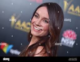 Vera Jansen's Instagram, Twitter & Facebook