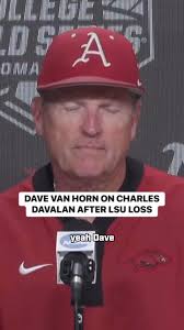 Leadership 101… I am so grateful that #DVH leads our Arkansas Razorback  Baseball team each season! #WooPigSooie #ArkansasRazorbacks #Razorbacks  #Arkansas #TheHill 🐗🐗🐗⚾️🏟️