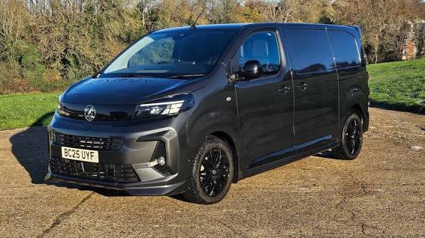 Used Vauxhall Vivaro Vans For Sale | Autotrader Vans
