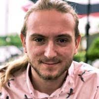 Tara Lasley's Instagram, Twitter & Facebook