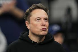 Elon Musk vira o primeiro trilionário da história da humanidade