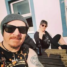 A so called "Scottish American" from Delaware has set herself up as an  expert in all things Scottish. She claims that Glasgow and Edinburgh have  their, "roots in ancient Gaelic lore." Errr....