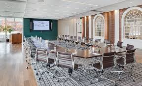 Located in hanover's historical downtown river district, the river inn is a family owned restaurant known for it's friendly small town hospitality. Hanover Inn Hanover Nh Wedding Venue