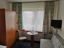 See more of deutsches haus on facebook. Hotel Gasthof Deutsches Haus In Friedeburg Deutschland 40 Bewertungen Preise Planet Of Hotels