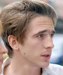 Samuel Irons's Instagram, Twitter & Facebook