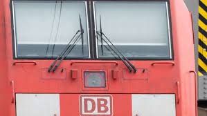 Alle aktuellen news zum bahnstreik 2021 hier. Deutsche Bahn Vorerst Noch Kein Lokfuhrer Streik Wirtschaft Stuttgarter Nachrichten