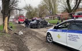 Напомним, смертельная авария случилась 20 июня между переяславкой и зоевкой. Ne Prihodya V Soznanie Skonchalsya Edinstvennyj Iz 6 Podrostkov Spasshijsya Posle Pyanogo Dtp Starhit Ru