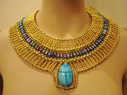 In tombs it was the painter's task to preserve the dead individual's spirit. Pin By Carla Johnson On Unsustainable But Irresistible Egypt Jewelry Egyptian Necklace Egyptian Jewelry