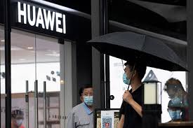 90 х 60 х 90 женский фитнес клуб москва Tehnologii Huawei Namerena Perevesti 200 Millionov Ustrojstv Na Sobstvennuyu Operacionnuyu Sistemu