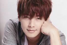 Aaron Yan