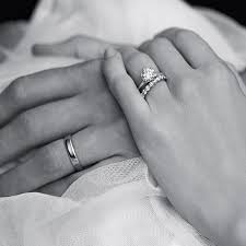 Pin By Lug On Emrada With Images Classic Engagement Rings Solitaire Engagement Ring Engagement Rings