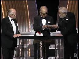 Out of africa recounts the seventeen years that blixen spent in the ngong hills of kenya during the last decades of the british empire as she searched to bier recently directed and executive produced the praised miniseries the night manager, which earned her a directing emmy award and best limited. Out Of Africa Wins Best Picture 1986 Oscars Youtube