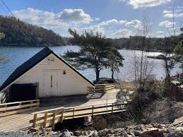 Feb 15, 2021 · 29 norske havner og én på shetland får besøk når nrk i sommer legger ut på seilas med norges største seilskip. Ferienhaus Iii Ferienhaus Rubbestadneset