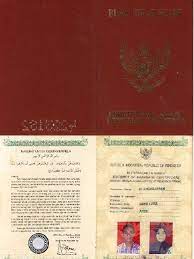 Pihak suami memegang buku yang berwarna cokelat sedangkan pihak. Buku Nikah Pdf Pdf