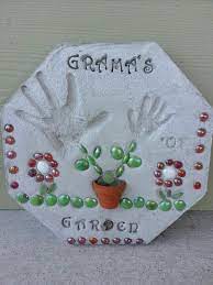Make Your Own Hexagon Stepping Stones The Owner Builder Network Crafts Stepping Stones Diy Mothers Day Crafts