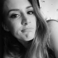 Melanie Fuller's Instagram, Twitter & Facebook