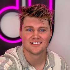 Just wrapped up an incredible experience at DreamHack Dallas this past  week.