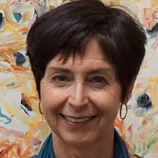 Laurie Macmillan's Instagram, Twitter & Facebook