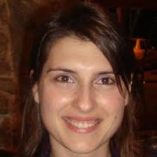 Pela negativa, a queda de marisa matias que, além de perder terreno (5,6%), vê o bloco de esquerda, o principal partido que a apoia, ter o eleitorado disperso por outros interesses. Marisa Matias Professor Assistant Phd University Of Porto Porto Up Departamento De Psicologia