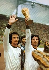 Her first significant featured appearance was in reinl's. Pin On Football
