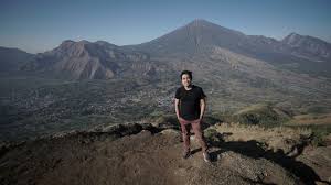 Seperti tertulis di awal, taman wisata pusuk sembalun berlokasi di jalan wisata gunung rinjani, sembalun bumbung, sembalun, kabupaten lombok timur, nusa tenggara barat. 4 Spot Instagramable Yang Wajib Dikunjungi Saat Liburan Di Sembalun Kumparan Com