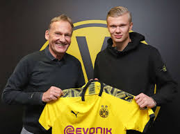Haaland started his career at his hometown club bryne in 2016, and moved to molde the next year where he spent two years, before signing with austrian club red bull salzburg in january 2019.6. Haaland Bvb Neuzugang Wahlt Legendare Ruckennummer Von Dede Bvb