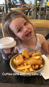 Felicia Jade Egan (@feliciajadeegan)