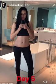 Adriana chechik), имя при рождении де́зара кристи́на чарльз (англ. Adriana Lima Shows Off Her Toned Abs As She Vows To Whip Her 5ft10in 135lb Frame Into Ufc Shape Express Digest