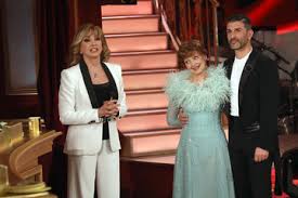 Tra le sue trasmissioni più famose giochi senza frontiere, risatissima, festival di sanremo, luna park, pavarotti & friends, scommettiamo che…, gli eventi del giubileo del 2000, solo per citarne alcune. Milly Carlucci Milena Vukotic Pictures Photos Images Zimbio