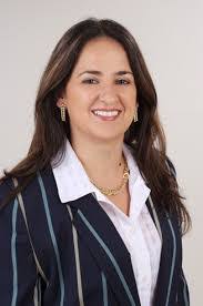 Elizabeth Henao's Instagram, Twitter & Facebook