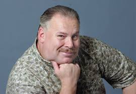 George Way, a self-taught -- and skilled -- antiques expert, dies. He was  'Lord of the Manor.'