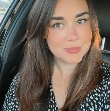 Smoke-free karaoke spot for Saturday evening?