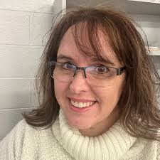 Stacey Elkins's Instagram, Twitter & Facebook