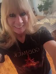 Are you with us or again' us?!?!?” Slim