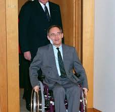 Seine partei hat damals die wahl gewonnen. Schauble Attentat Ich Spure Meine Beine Nicht Mehr Welt