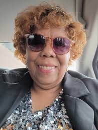 Pst Ruth Stephens is such a Blessing, Listen in and be blessed , share  widely. Kindly follow here