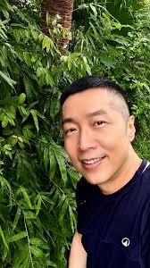 馬浚偉- 我的晚餐（左）和他的晚餐（右）！ #西蘭花炒雞蛋#冇鹽冇油#佢大份我細份￼ #佢開心我開心￼