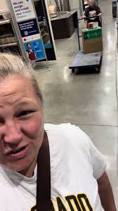 Diamond Sparkle C9 Christmas Lights at Lowes