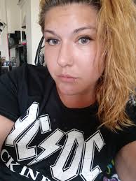 Snatchbox 20 And New Chudstuffer Brag About Making $400 Panhandling In  Medford While Pretending To Be Homeless Because SSI Checks Don't Come Until  Friday