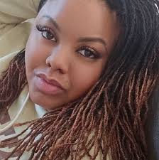 Good evening ♥️ Preorder your Jazzy Fruit Trays for your Christmas events.  The trays will be ready