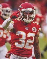 As tyrann mathieu attempts to shed his pockmarked past, the arizona cardinals rookie has dumped the honey badger moniker. Honey Badger Still Around Mathieu Nfl Football Pictures Kansas City Chiefs Football Nfl Football Art