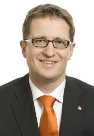 Die wüstenrot bank ist eine deutsche universalbank mit sitz in ludwigsburg. Anderungen Im Vorstand Von Wustenrot