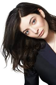 November 7, 1996), better known by her stage name lorde, is a pop star hailing from new zealand. Yes Lorde S New Songs Are Definitely About Her Personal Life Vanity Fair