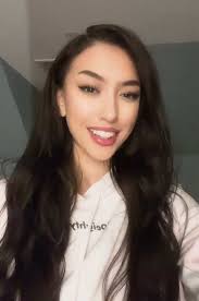 This filter is making my chin look like Natalie Nunn #fypシ #filter #khmer  #khmertiktok #khmergirl #cambodia #cambodian #cambodiatiktok #cambodia🇰🇭  #🇰🇭 #nativetiktok #nativeamerican #native ...