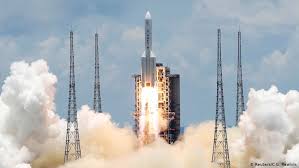 Stalo teniso raketę sudaro pagrindas ir dvi gumos. China Startet Erste Eigene Mars Mission Wissen Umwelt Dw 23 07 2020