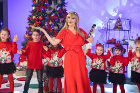 Vineri a avut ultima sa aparitie la tv si va sta in concediu pana in toamna. In Ajunul CrÄƒciunului Copiii Pot Petrece Cu Alina Sorescu La Tvr 1 E O PremierÄƒ ReÈ›ete È™i Vedete