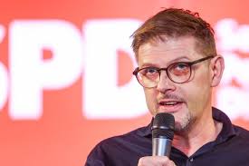 Matthias Ecke: SPD-Spitzenkandidat in Dresden nach Angriff operiert
