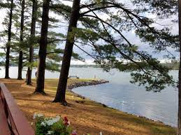Find cheap last minute hotels by comparing hundreds of travel sites at once. Island Pointe Resort Updated 2021 Prices Hotel Reviews Wisconsin Dells Tripadvisor